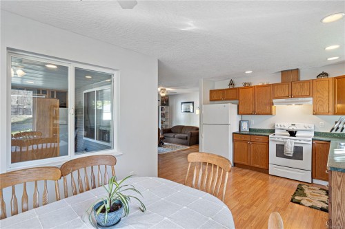 1726 Settler Rd, Qualicum Beach, BC 