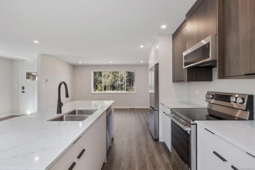 1963 Wilfred Rd, Black Creek, BC 
