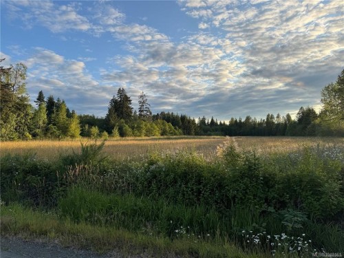 2 Craig Rd, Campbell River, BC 