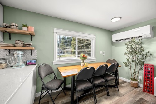 2102 Stadacona Dr, Comox, BC 