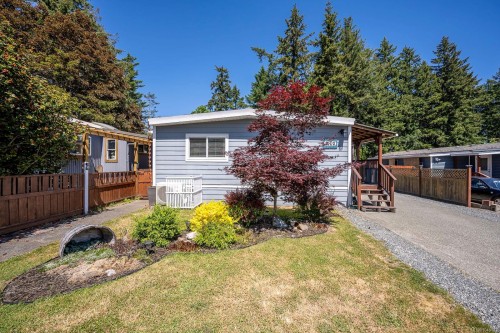 2102 Stadacona Dr, Comox, BC 