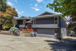 3389 Mary Anne Cres Colwood, BC V9C 3J6