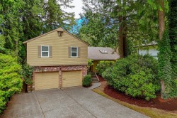 1005 Kentwood Pl Saanich, BC V8Y 2R2