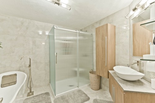 Salle de bains - 3363 Rue Antoine-Samson, Sherbrooke (Les Nations), QC - Indoor Photo Showing Bathroom