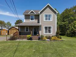 194 King Street Parrsboro, NS B0N 1S0
