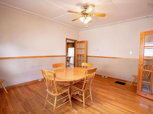 14 Clifford Street, Amherst, NS 