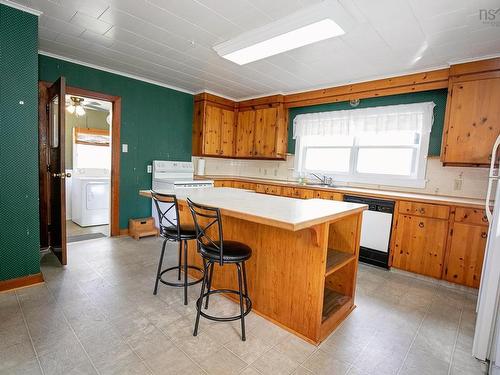 14 Clifford Street, Amherst, NS 