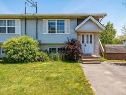 31 Sophia Crescent  Cole Harbour, NS B2W 6C9