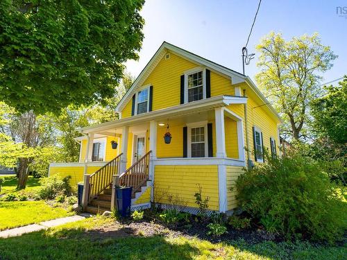 215 Main Street  Berwick, NS B0P 1E0