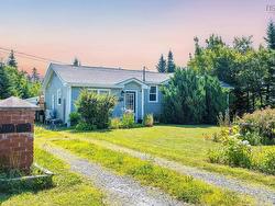 108 Club Road  Hatchet Lake, NS B3T 1R1