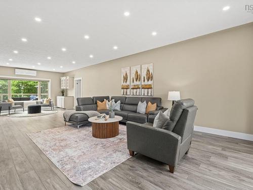 31 Lancaster Drive, Dartmouth, NS 