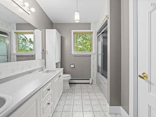 31 Lancaster Drive, Dartmouth, NS 