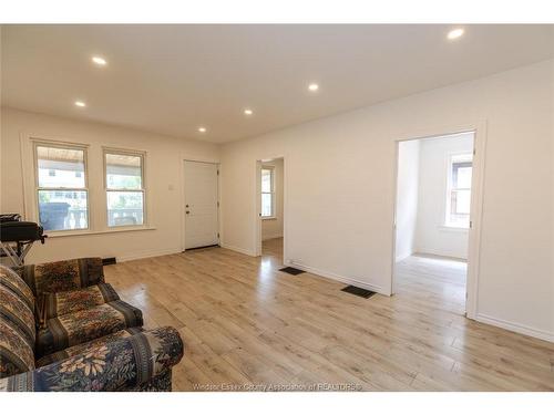 1025 Curry, Windsor, ON 