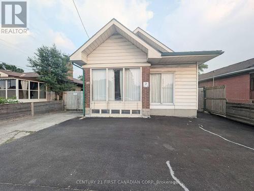 1169 Oxford Street E, London East (East G), ON 