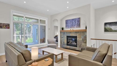 4432 Gallaghers Forest, Kelowna, BC 