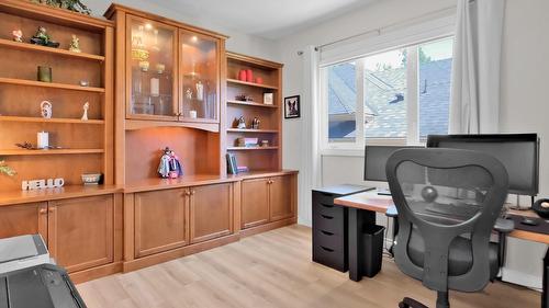 4432 Gallaghers Forest, Kelowna, BC 