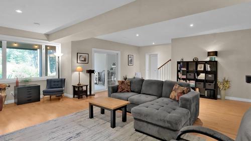 4432 Gallaghers Forest, Kelowna, BC 