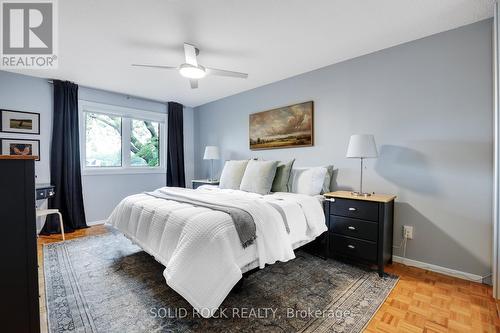 Spacious primary bedroom - 97 Beachview Private, Ottawa, ON 