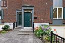 Interlock walkway and beautiful garden bed - 97 Beachview Private, Ottawa, ON 
