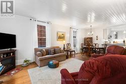 Open concept main level - 