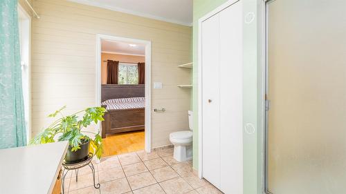 1534 West Creston Road, Creston, BC 
