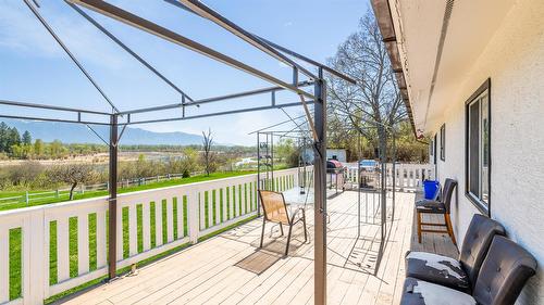 1534 West Creston Road, Creston, BC 