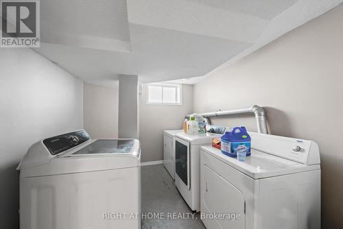 Shared bright laundry room! - 2709 Don Street, Ottawa, ON 