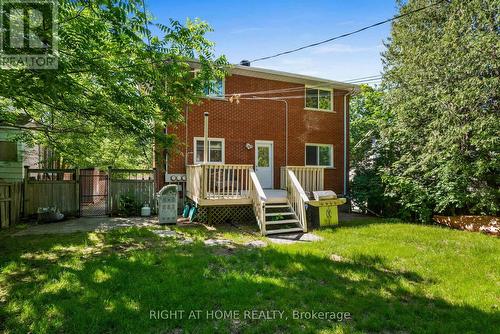 Deck for entertaining - 2709 Don Street, Ottawa, ON 