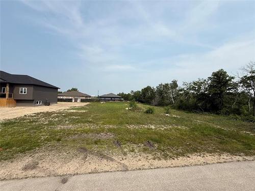 242 Fourth St, Teulon, MB 