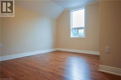 52 Cedar Avenue, Hamilton, ON 