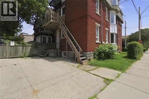 52 Cedar Avenue, Hamilton, ON 