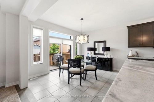 11 Morrison Drive, Hamilton, ON - Indoor Photo Showing Dining Room