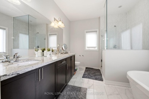 11 Morrison Drive, Hamilton, ON - Indoor Photo Showing Bathroom