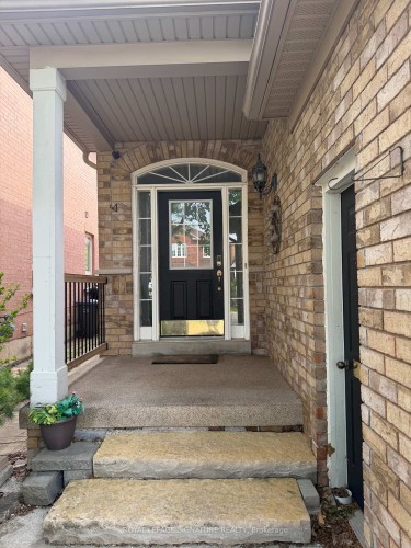 5630 Longboat Avenue, Mississauga, ON 