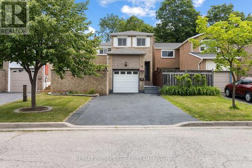 93 SUDBURY HALL DRIVE  Toronto, ON M1B 3H5