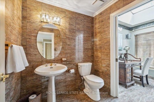 7 Lakegate Drive, Hamilton, ON 