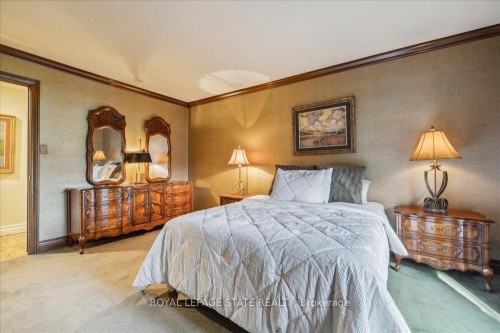 7 Lakegate Drive, Hamilton, ON 