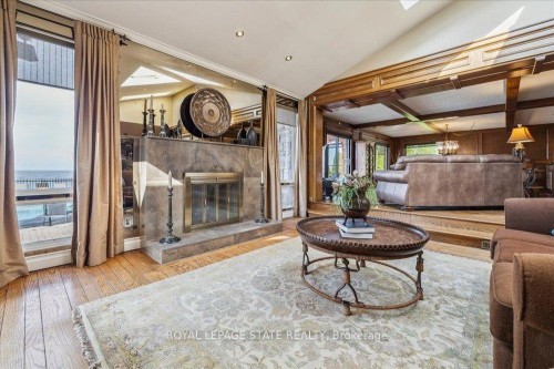 7 Lakegate Drive, Hamilton, ON 