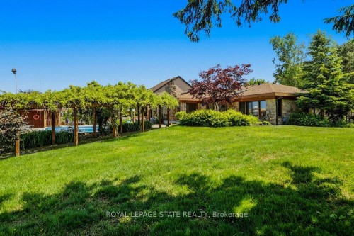 7 Lakegate Drive, Hamilton, ON 