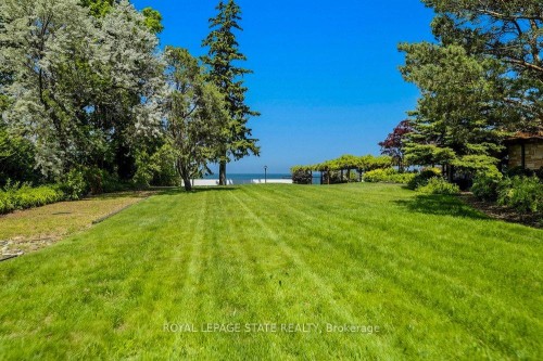 7 Lakegate Drive, Hamilton, ON 