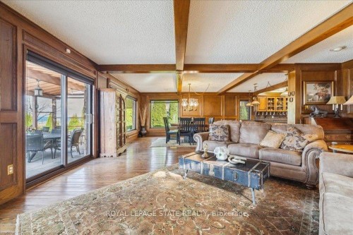 7 Lakegate Drive, Hamilton, ON 
