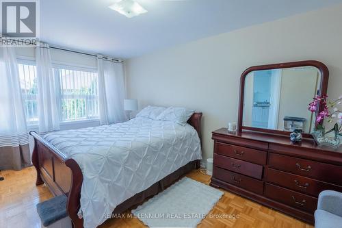90 Ronan Crescent, Vaughan, ON 