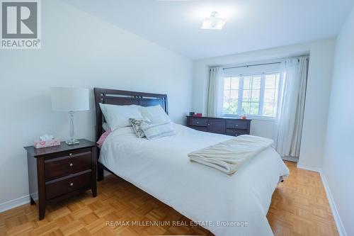 90 Ronan Crescent, Vaughan, ON 