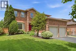 133 WARNER Drive  Oakville, ON L6L 6G7