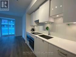 1001 - 195 REDPATH AVENUE Toronto, ON M4P 0E4