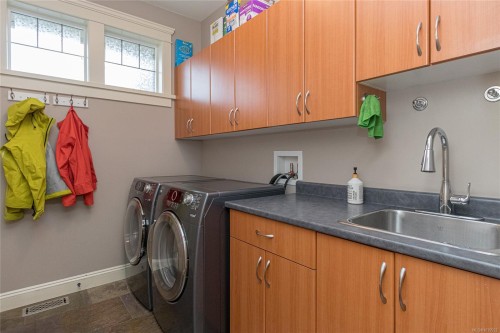 1293 Rockhampton Close, Langford, BC 
