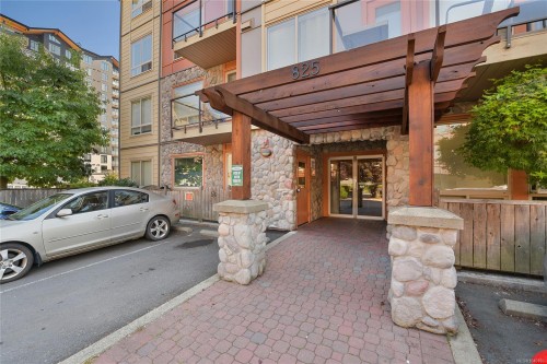 #102-825 Goldstream Ave  Langford, BC V9B 2X8