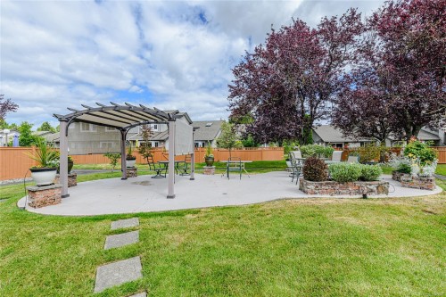 #54-2070 Amelia Ave, Sidney, BC 