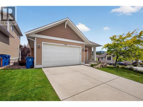 2054 Elkridge Drive, West Kelowna, BC - Outdoor