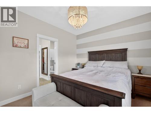 2054 Elkridge Drive, West Kelowna, BC - Indoor Photo Showing Bedroom